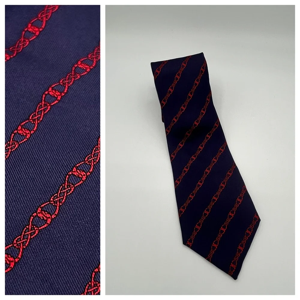 Hermes Paris Mens Silk Tie Navy Blue Red‎ Interlocking Chain Link Made in France